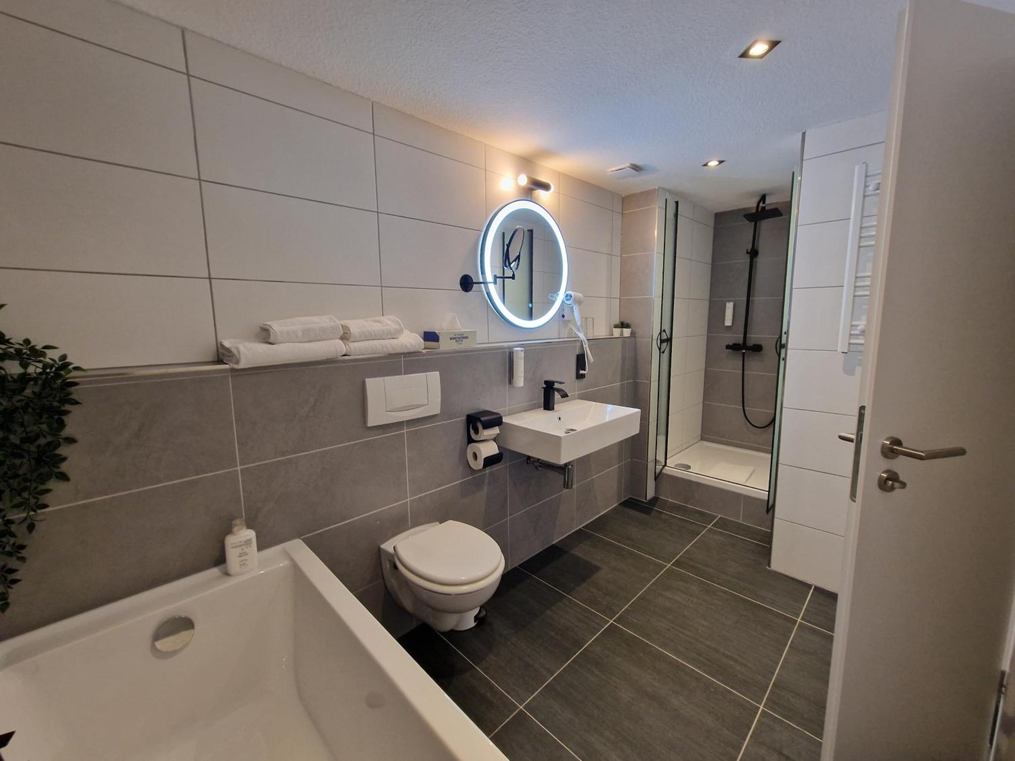 Berghotel Kristall อิดาร์-โอเบอร์ชไตน์ ภายนอก รูปภาพ